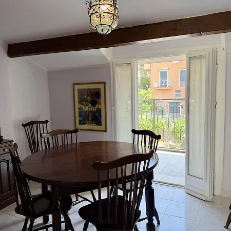 Host4u - Casa Uccia Artallo Apartment Imperia