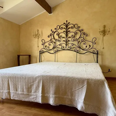 Host4u - Casa Uccia Artallo Apartment Imperia